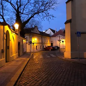 Apartment Old Town Basement, Prague